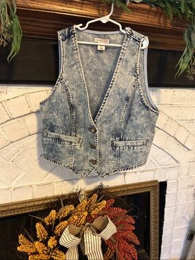 Sincerely Jules Light Blue Acid Wash Denim Vest - Classic Vintage Style